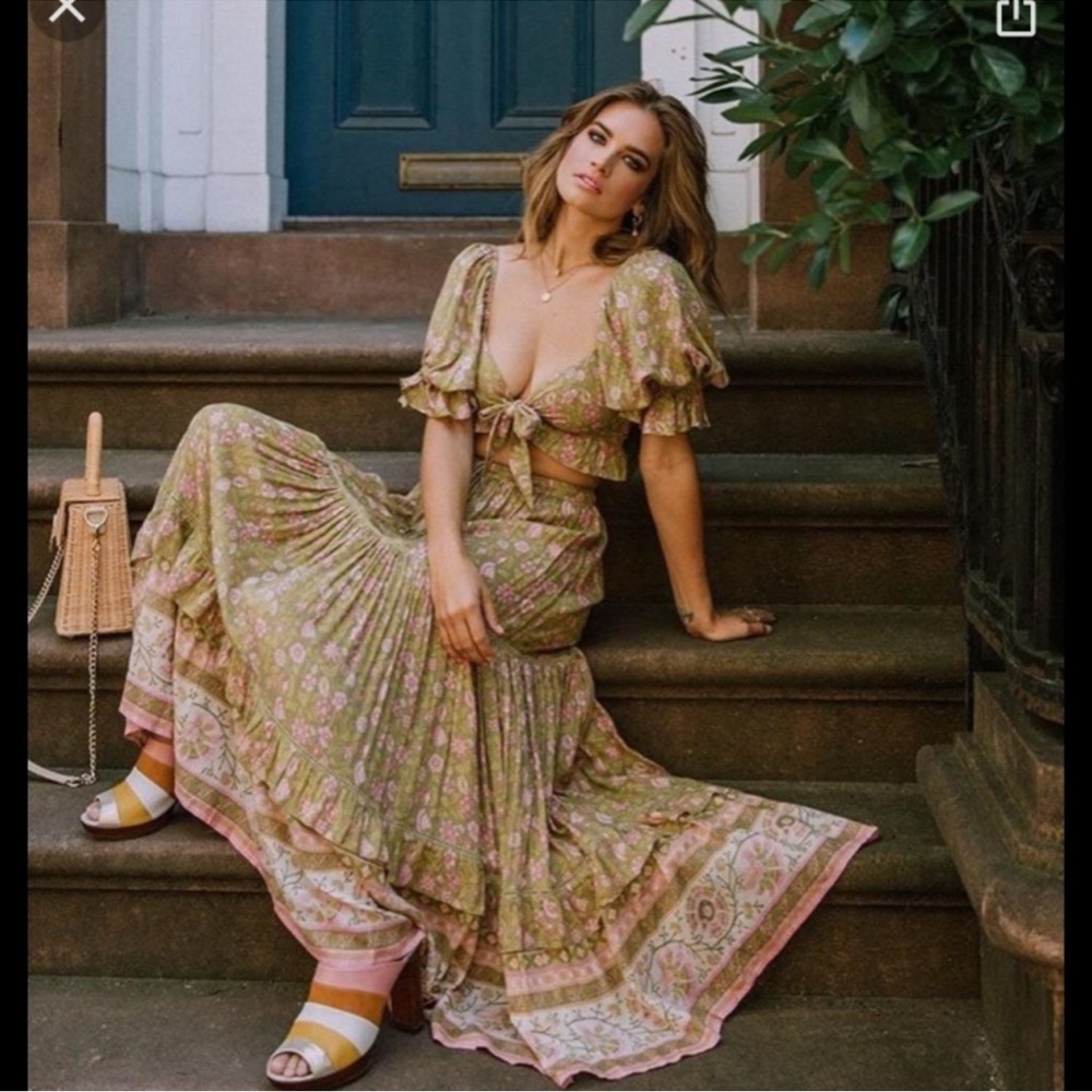 Spell & gypsy dahlia skirt set crop and top green floral - Picture 4 of 7